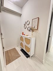 2212 Lake Shore Boulevard W 908, Toronto, ON M8V 0C2