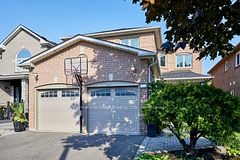 954 Mantle Crescent, Mississauga, ON L5V 2G4