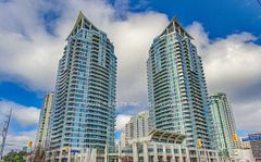 33 Elm Drive 2809, Mississauga, ON L5B 4M2