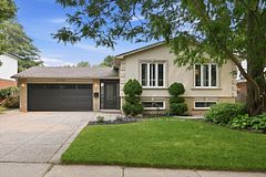 1210 Grand Boulevard, Oakville, ON L6H 2X5
