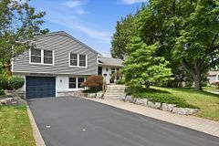 4065 Melba Lane, Burlington, ON L7L 2C2