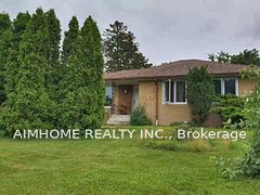 9 Maldaver Avenue Main, Mississauga, ON L5M 1W4