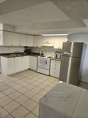 43 Blossom Avenue W, Brampton, ON L6X 2W2