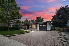1481 Jefferson Road, Burlington, ON L7P 2C7