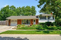 569 Parkside Crescent, Burlington, ON L7L 4H2