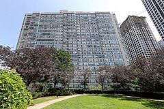55 Elm Drive W 1608, Mississauga, ON L5E 3J3