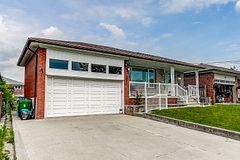 19 Archway Crescent, Toronto, ON M9M 1V5