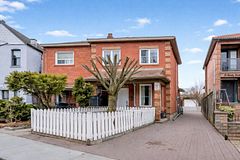 57 Shanly Street Main Floor, Toronto, ON M6H 1S4