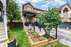 7389 Banffshire Court, Mississauga, ON L5N 7Z9