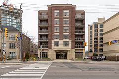 4196 Dundas Street W 209, Toronto, ON M8X 1Y6