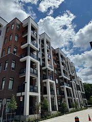 135 Canon Jackson Drive 305, Toronto, ON M6M 0C4