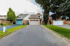 17 Scotia Drive #2, Brampton, ON L6Y 2W3