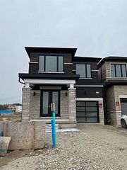 23 Fieldfare Road, Brampton, ON L7A 5M1