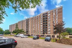 2825 Islington Avenue 814, Toronto, ON M9L 2K1
