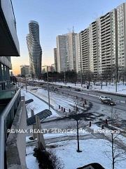 1 Elm Drive 312, Mississauga, ON L5B 3C2