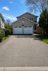 14 Rodwell Court, Brampton, ON L6Y 4G7
