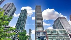 4065 Confederation Parkway 402, Mississauga, ON L5B 0L4