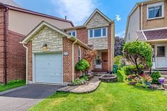 741 Queensbridge Drive, Mississauga, ON L5C 3T3