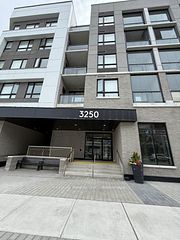 3250 Carding Mill Trail 305, Oakville, ON L6M 5T3