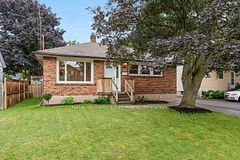 292 Mill Street E, Halton Hills, ON L7J 1J9