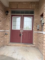 98 Davenfield Circle, Brampton, ON L6P 4M1
