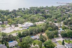 1566 Venetia Drive, Oakville, ON L6L 1K7