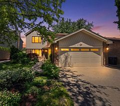 29 Mansfield Street, Brampton, ON L6S 2X8