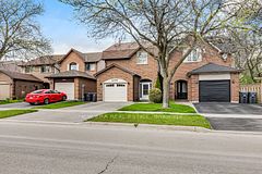 4059 Teakwood Drive, Mississauga, ON L5C 3L3