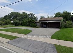 220 South Service Road, Mississauga, ON L5G 2S1