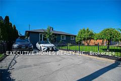 384 Ashbury Road, Oakville, ON L6K 2M7