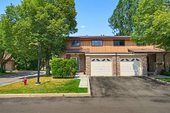 620 Forestwood Crescent, Burlington, ON L7L 4K5
