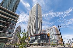 4065 Confederation Pkwy W Parkway N 1003, Mississauga, ON L5B 0L4