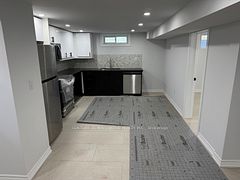 541 Chamberlain Road A, Burlington, ON L7L 2V2