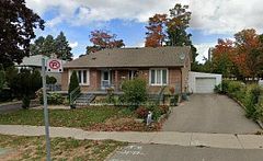 40 Broadoaks Drive, Toronto, ON M3J 1E6