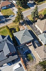 1294 Pinegrove Road, Oakville, ON L6L 2X3