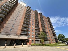 1060 Caven Street 202, Mississauga, ON L5G 4J5