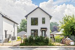 1925 Lawrence Avenue W 1, Toronto, ON M9N 1G8