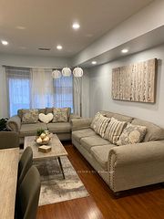 1050 Bristol Road W 40, Mississauga, ON L5V 2E8