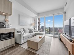 28 Ann Street 1313, Mississauga, ON L5G 0E1