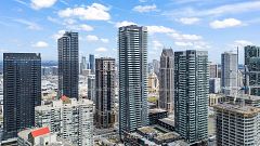 430 Square One Drive 1003, Mississauga, ON L5B 0L6