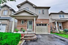 34 Ridgemore Crescent, Brampton, ON L7A 2L4