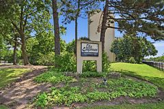 700 Dynes Road 916, Burlington, ON L7N 3M2