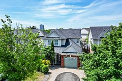 34 Worthington Avenue, Brampton, ON L7A 1M9