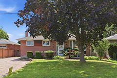 5 Alderbury Crescent, Brampton, ON L6T 1P5