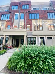 85 Eastwood Park Gardens 24, Toronto, ON M8W 0B2