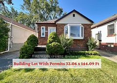 1062 Alexandra Avenue, Mississauga, ON L5E 1Z8