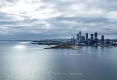 30 Shore Breeze Drive 4910, Toronto, ON M8V 0J1