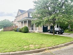 5214 Preservation Circle, Mississauga, ON L5M 7T2