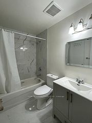 3025 the credit woodlands 307, Mississauga, ON L5C 2V3