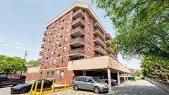 1881 Jane Street 401, Toronto, ON M9N 3S7